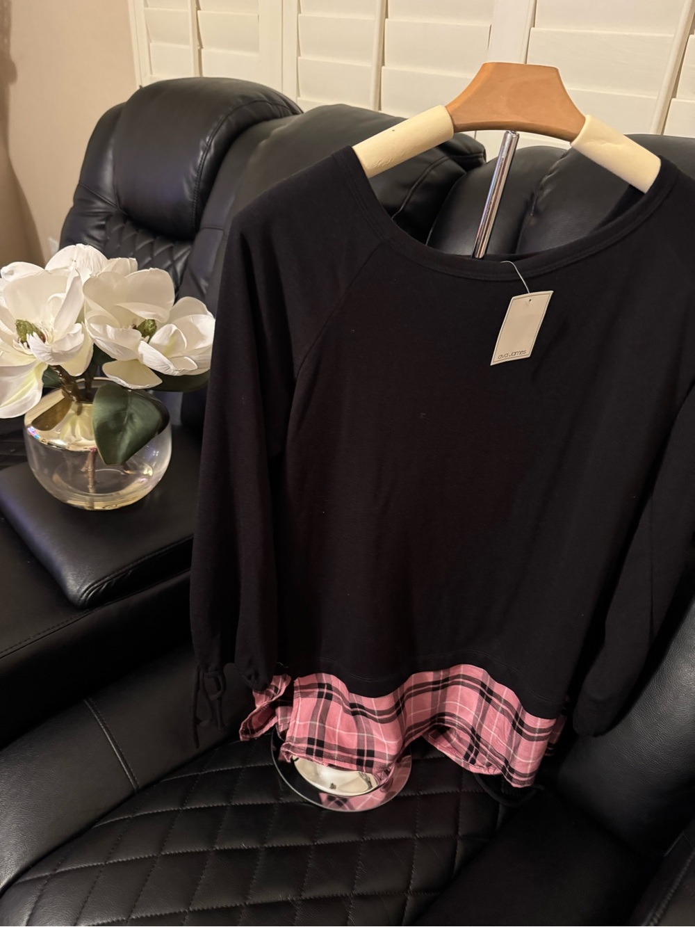 Women's Black Tunic with Pink Plaid Hem - Casual Layered Style